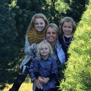 Meet your Posher, Candice